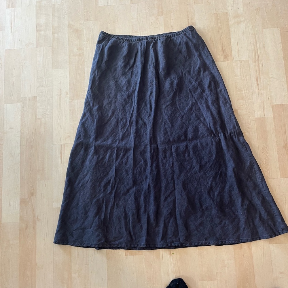 100% linen Lithuanian gray skirt, medium